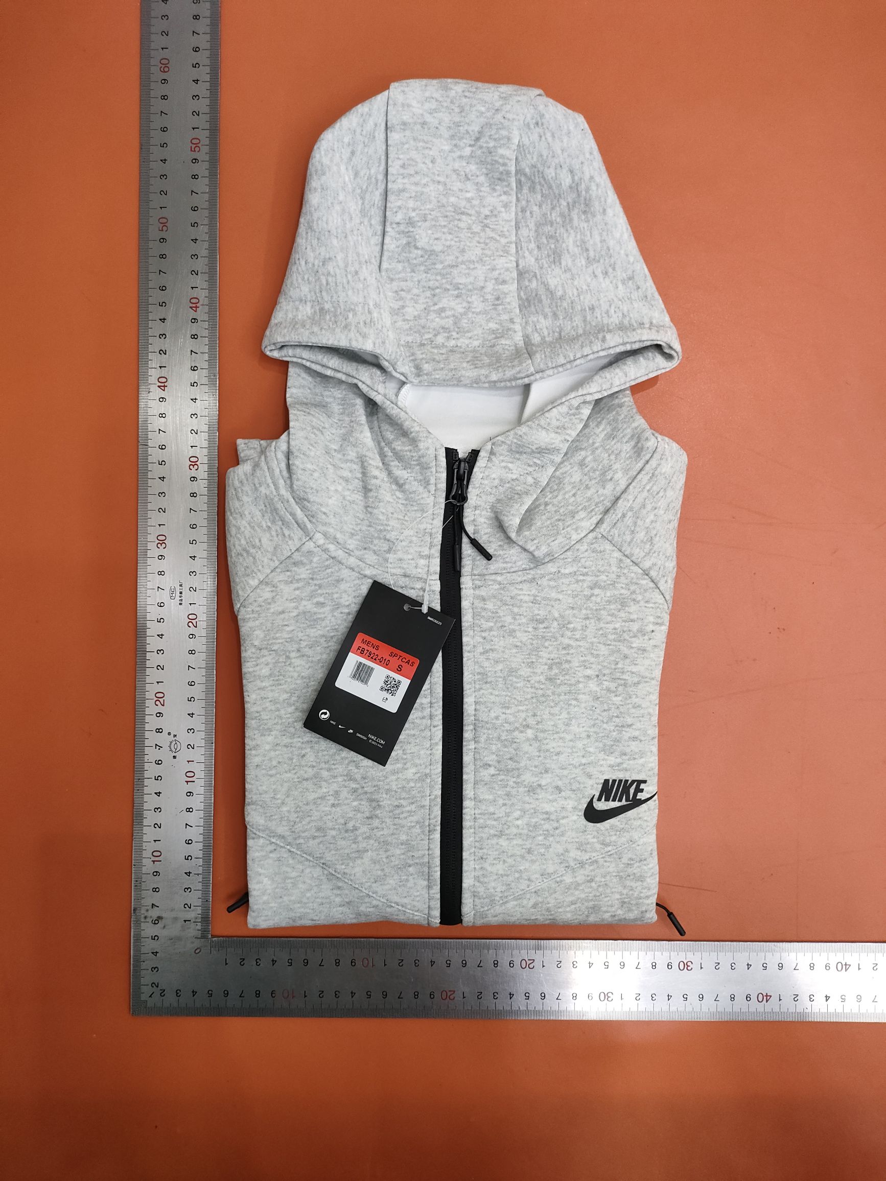 New Recreational Campaign, Spring and Fall 2024, two-colour hoodie jacket 7922.