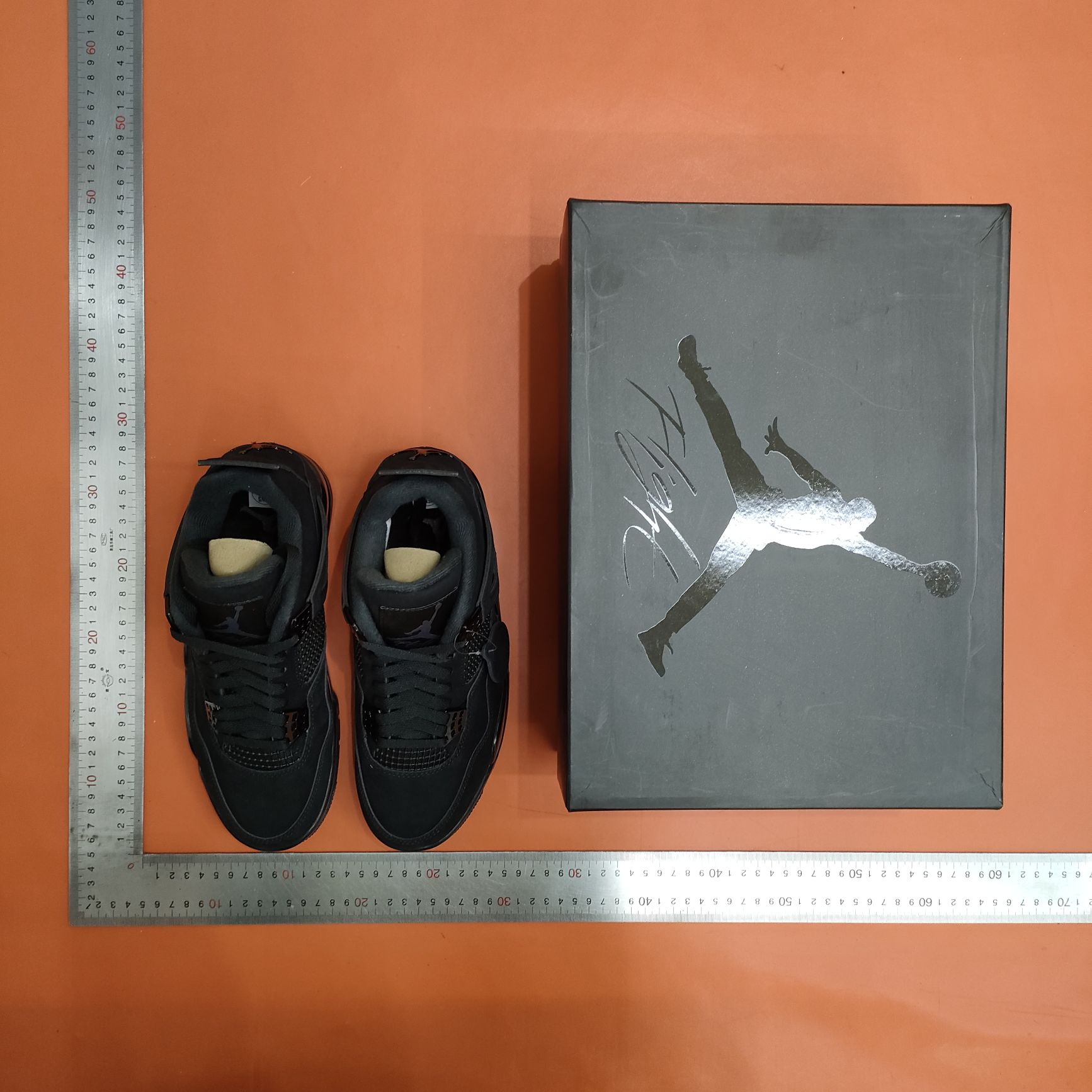 Quanta's AJ4 electric mother, Quixion Joe 4 earthquake-resilient, smooth-sliding, man-to-man, air-basketball.