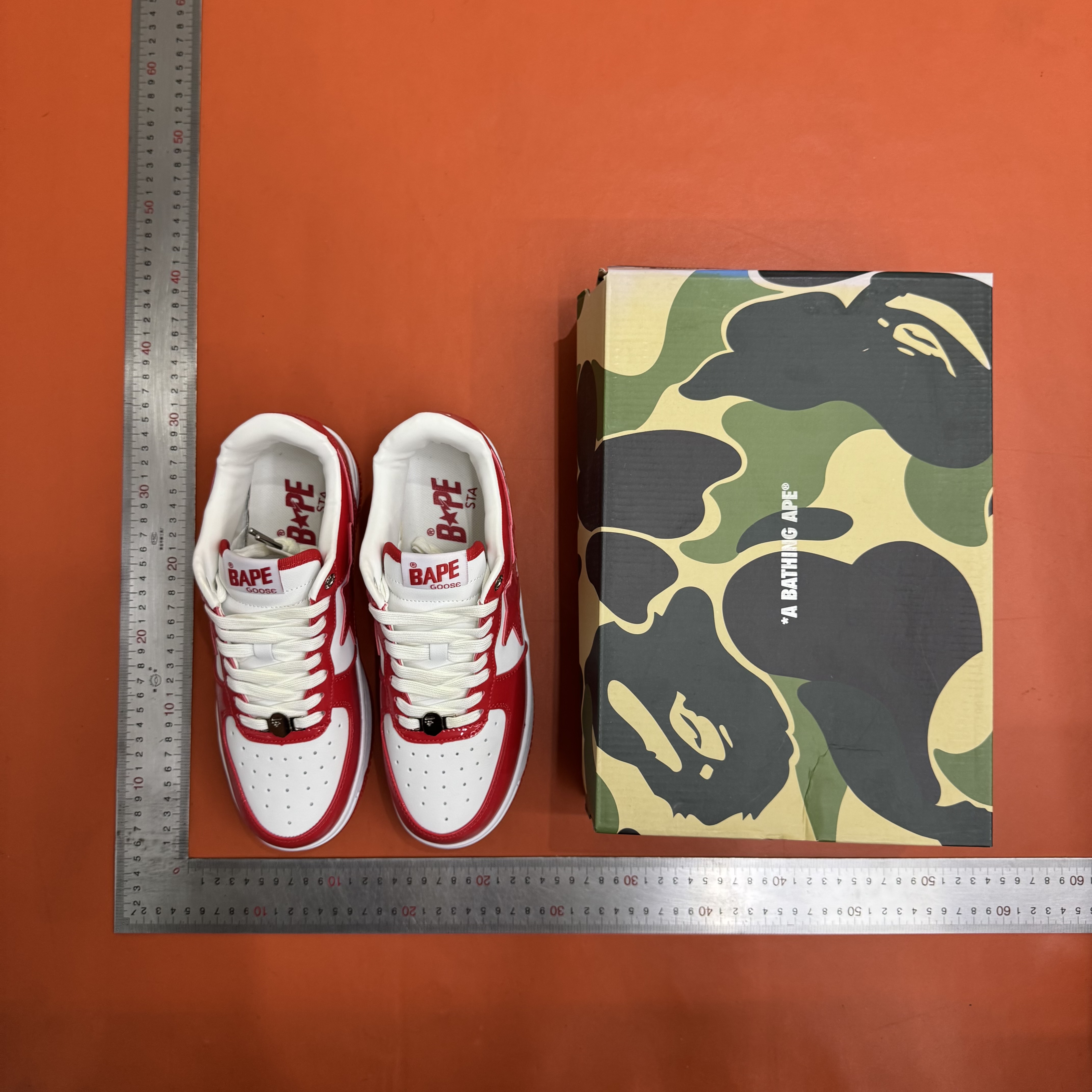 The correct version, the power plant, the exclusive model to the 475-yard ape-head-painted fashion shoes.
