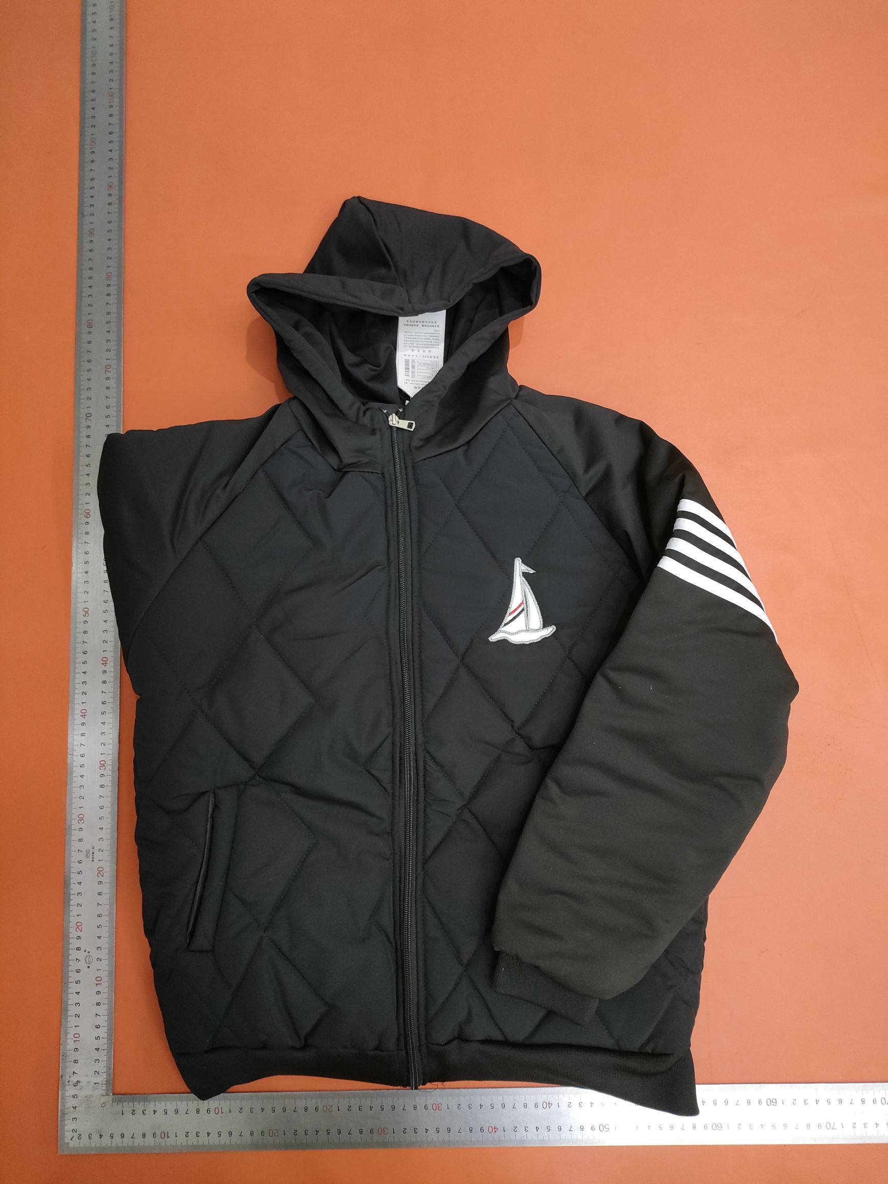 In the autumn and winter, 2024, the sailboat cotton school is so hot and warm that it's full of hot jackets.