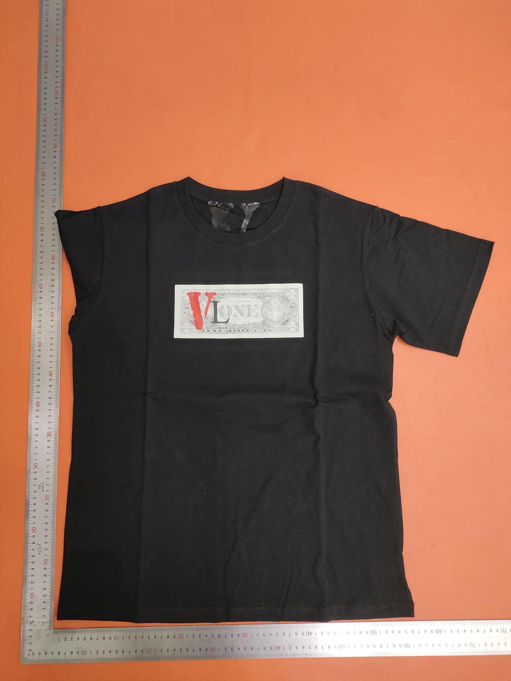 Big VLONE FOG short sleeves for the hip-hop half-sleeve couple on Summer High T-shirttee